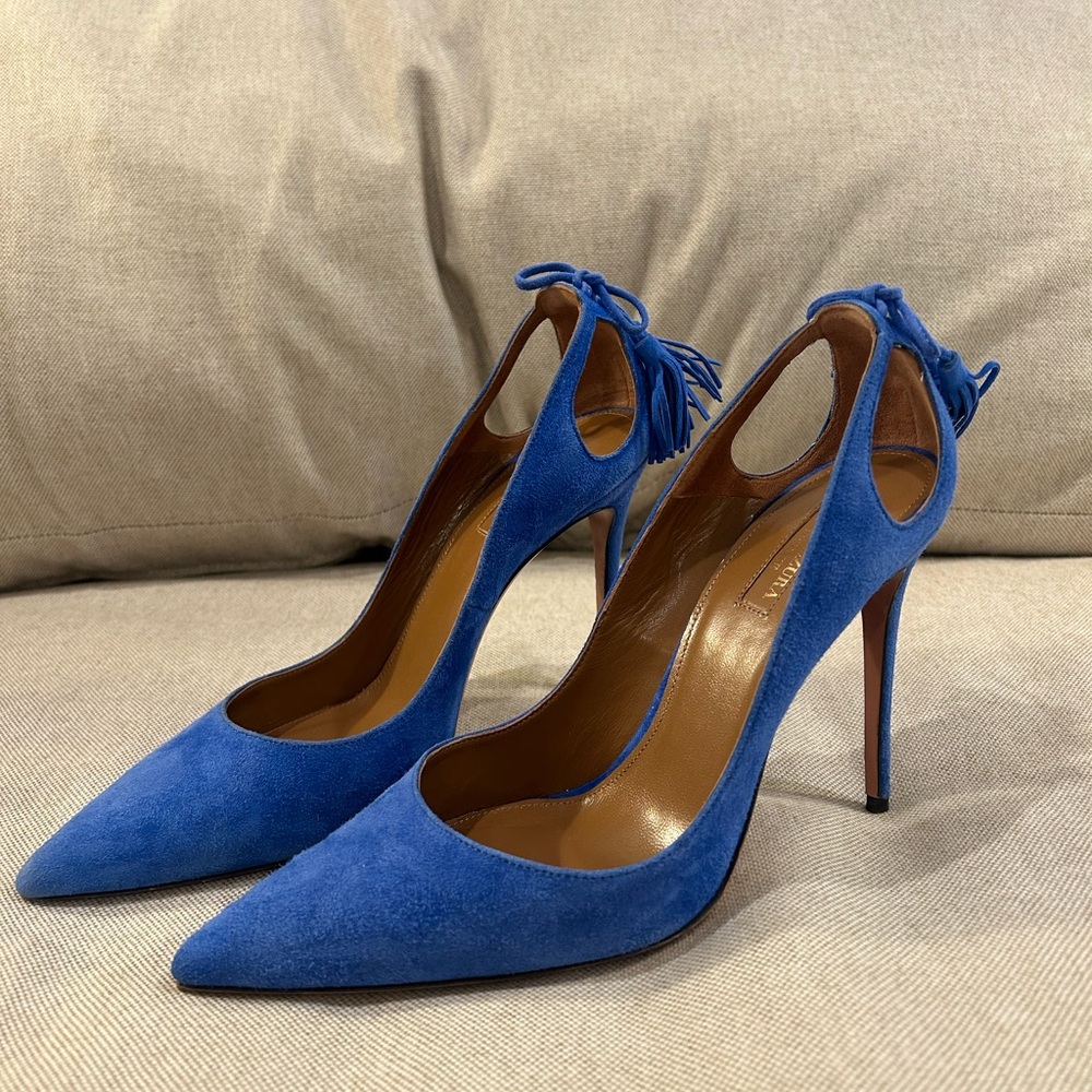 Elegant Blue Suede Aquazzura Heels with tassel detail